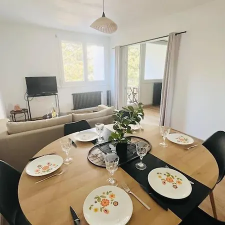 Appartement Elegant Et Spacieux 3 Pieces Cosy *